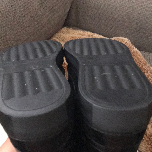 Versace - Picture 6 of 8